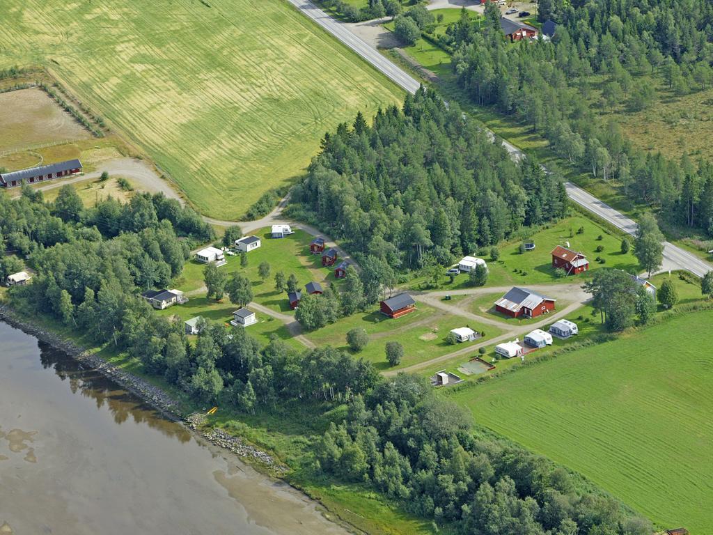 Holmset And Fishing