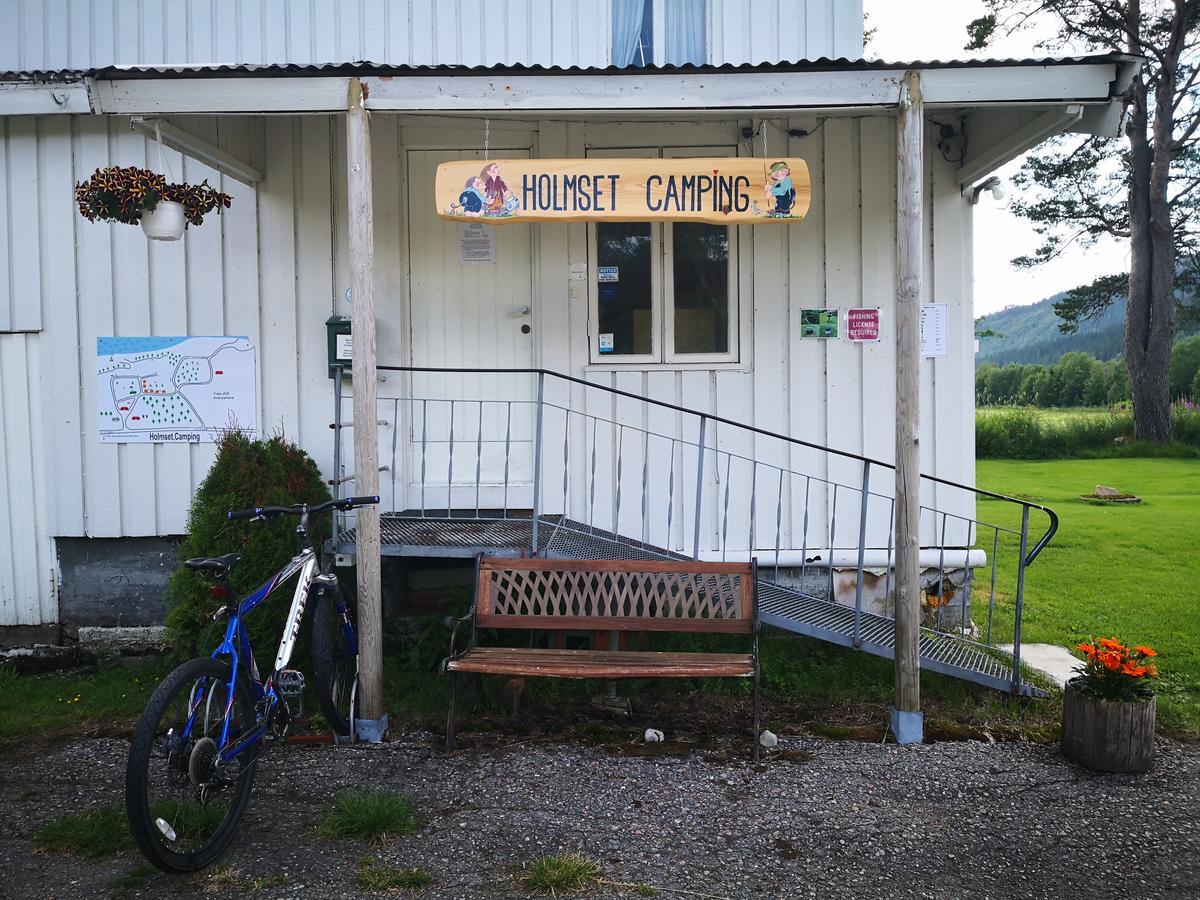 Holmset And Fishing Campingplatz